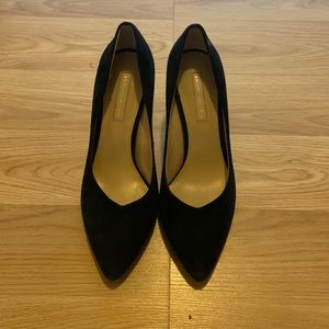 Black pointed toe heels